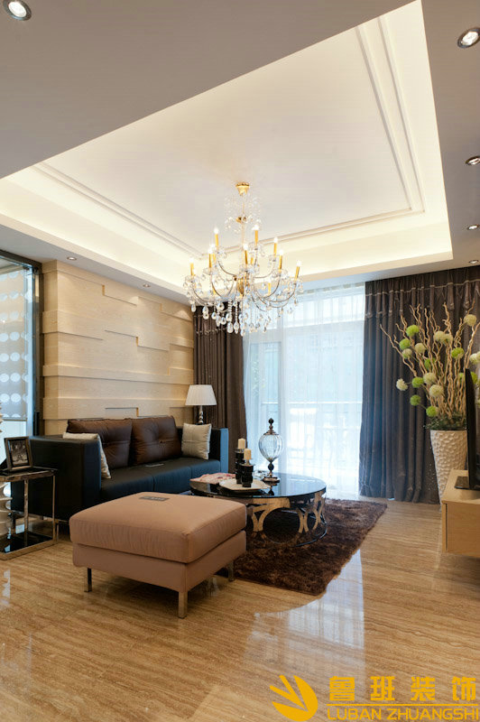 成都慕和南道130平方平層設計裝修客廳