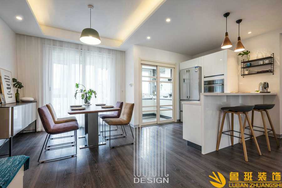 九龍倉.御園190平現(xiàn)代大平層實(shí)景餐廳