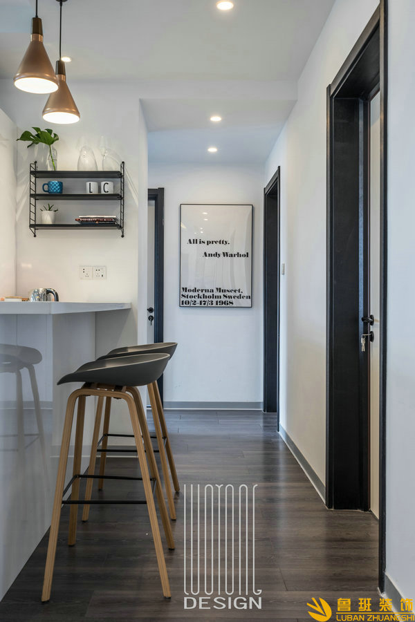 九龍倉.御園190平現(xiàn)代大平層實(shí)景吧臺(tái)