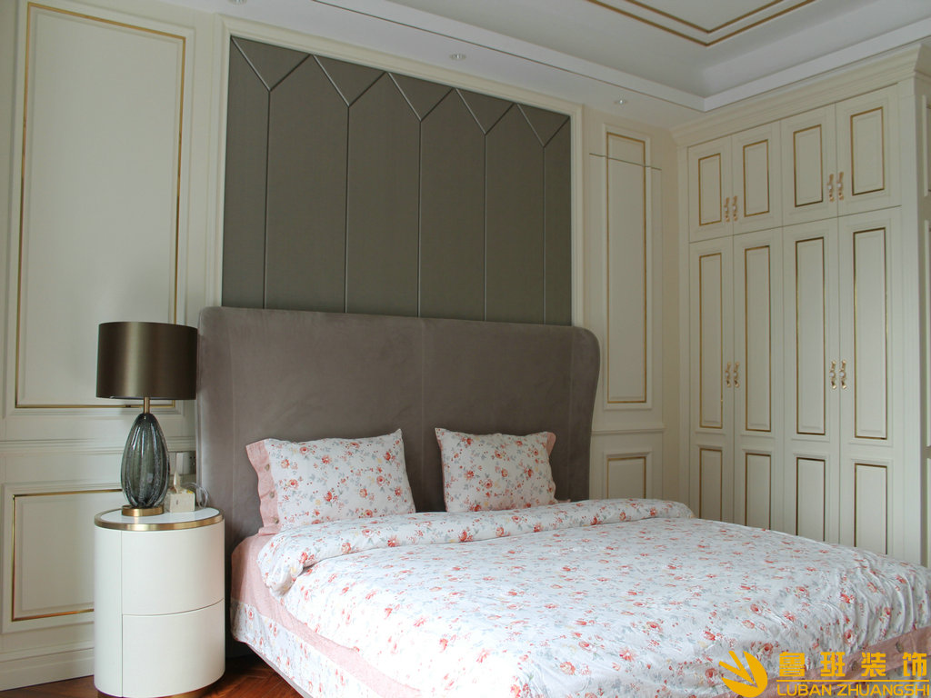 珠江御景灣290平現(xiàn)代輕奢別墅裝飾設計臥室