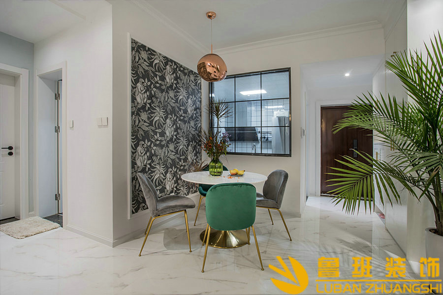 銀海灣85平現(xiàn)代輕奢設(shè)計裝修實景餐廳