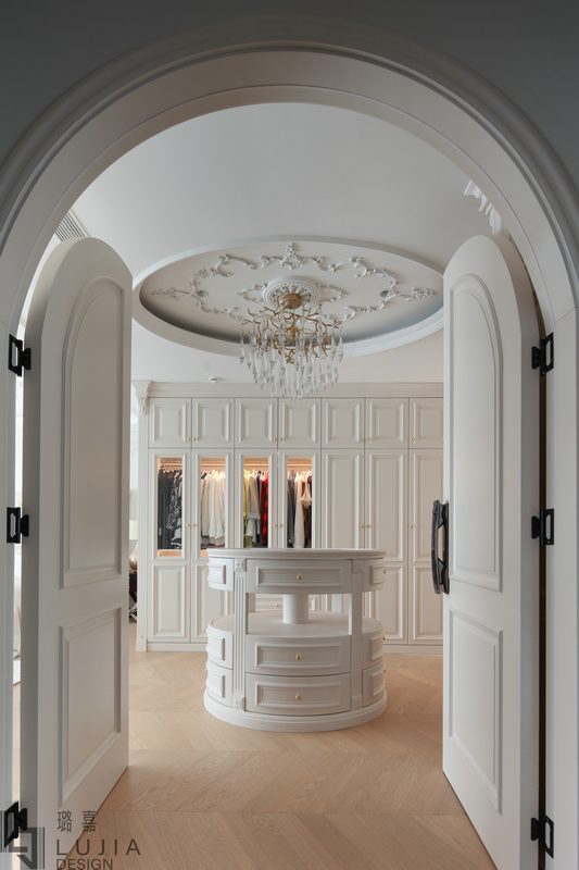 西樾錦宸別墅設計法式實景衣帽間